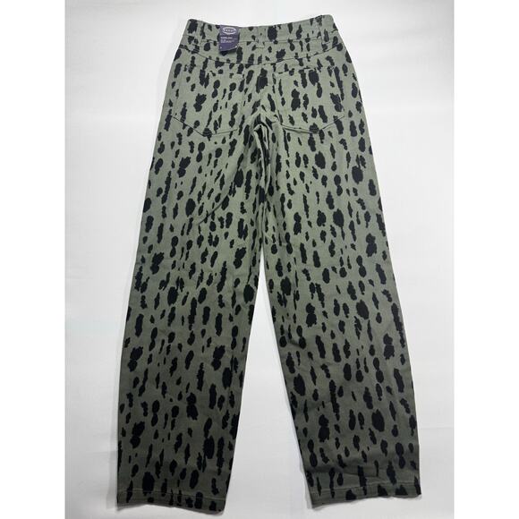 NWT Scoop Women's Leopard Print Green Black Barrel Jeans - Size 0/32" (28x31) - Picture 2 of 5